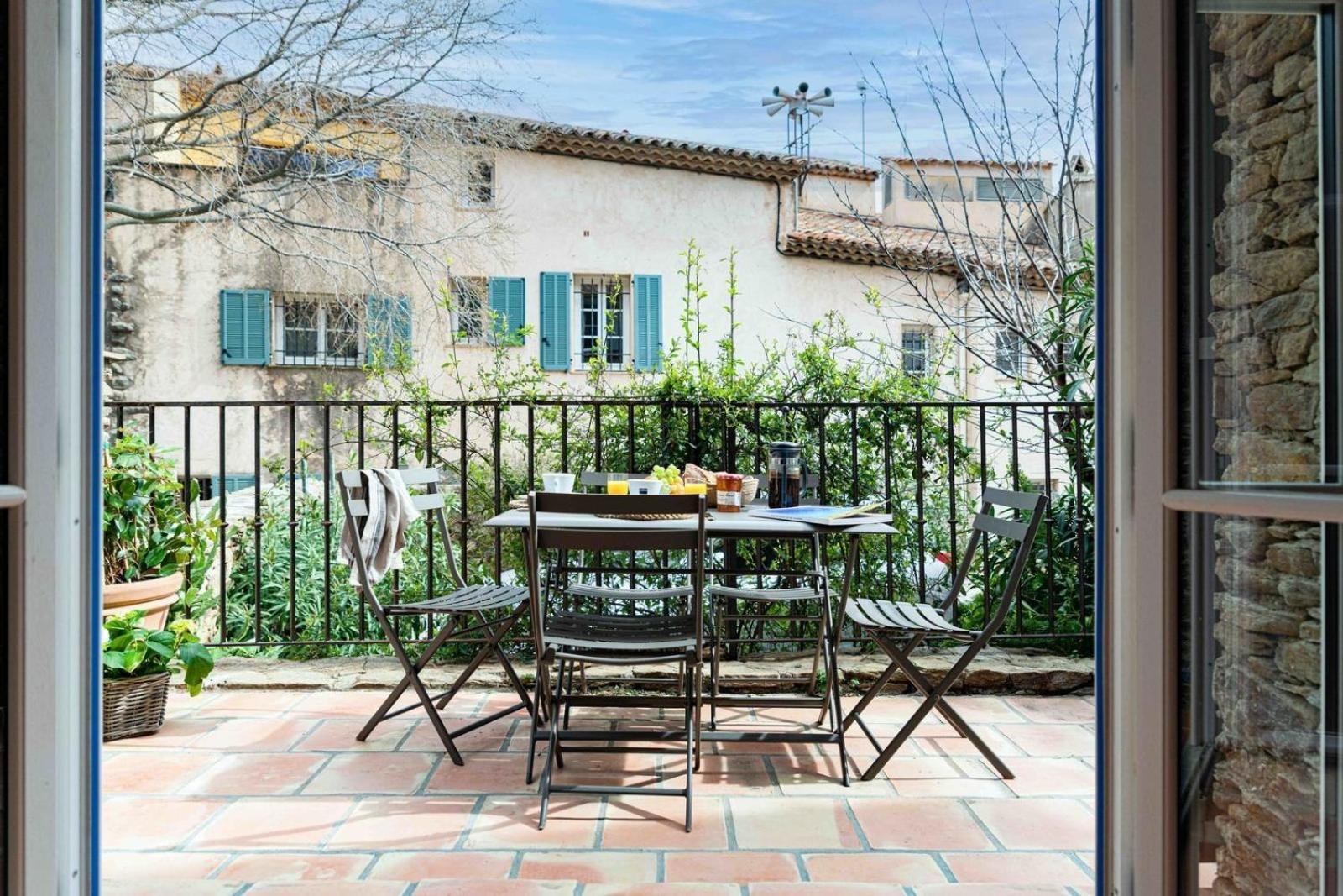 Pretty Historical Village House Grimaud Exterior photo
